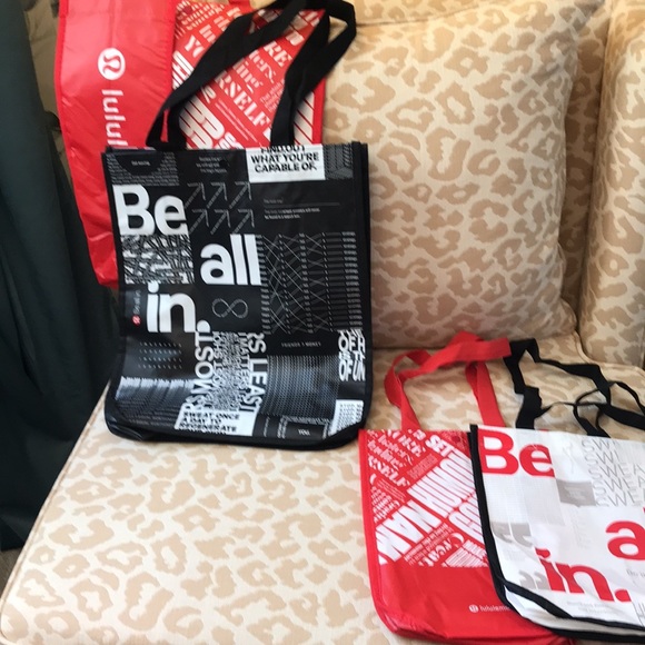 2-large 2-small Lululemon bags all 4/$12 - Picture 2 of 2